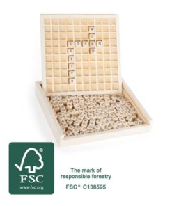 Beliebtes Wortlegespiel "Educate" 145 Beliebtes Wortlegespiel "Educate", 145 Buchstabenwürfel im Holzbox aus FSC 100%-zertifiziertem Holz, Lernspielzeug für die ganze Familie, Markenprodukt aus dem Hause Legler small foot.